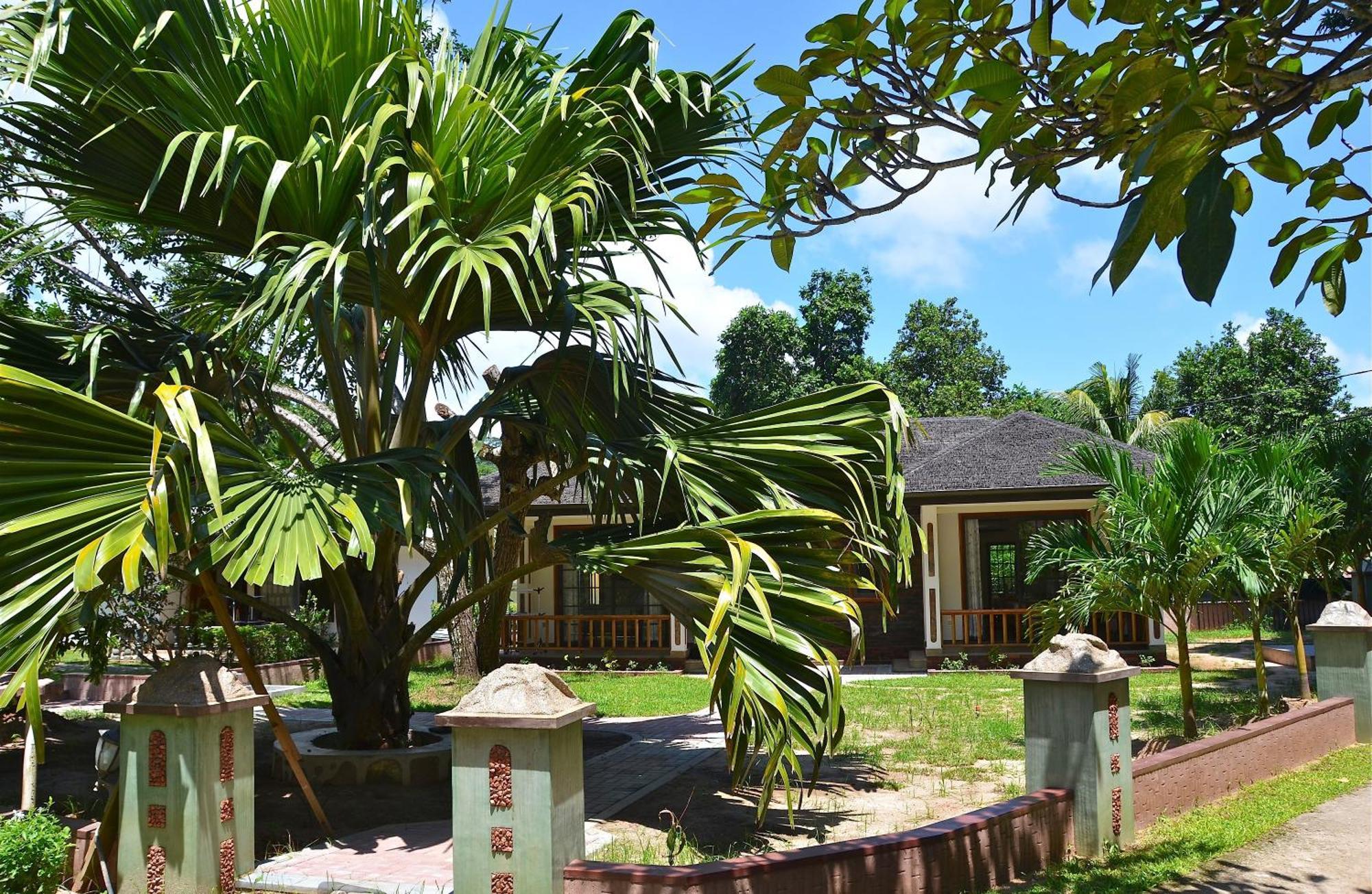 Calou Guest House La Digue Exteriör bild